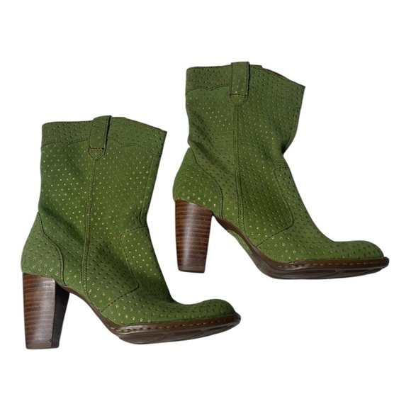 Born Women’s Genevieve Green Suede Polka Dot Heeled Boots - Picture 6 of 10